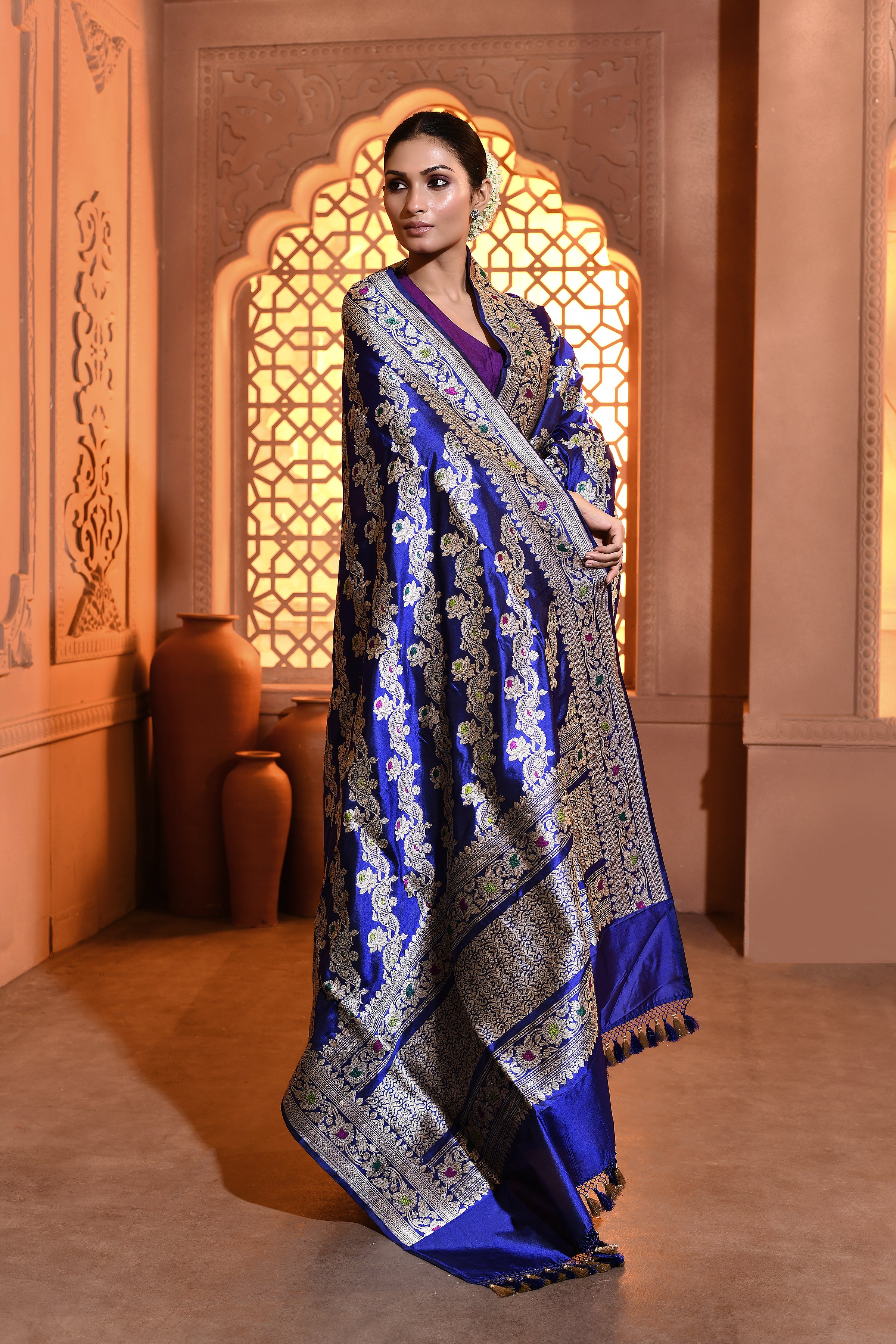 Royal Blue Kadhua Handwoven Floral Banarsi Silk Duppatta