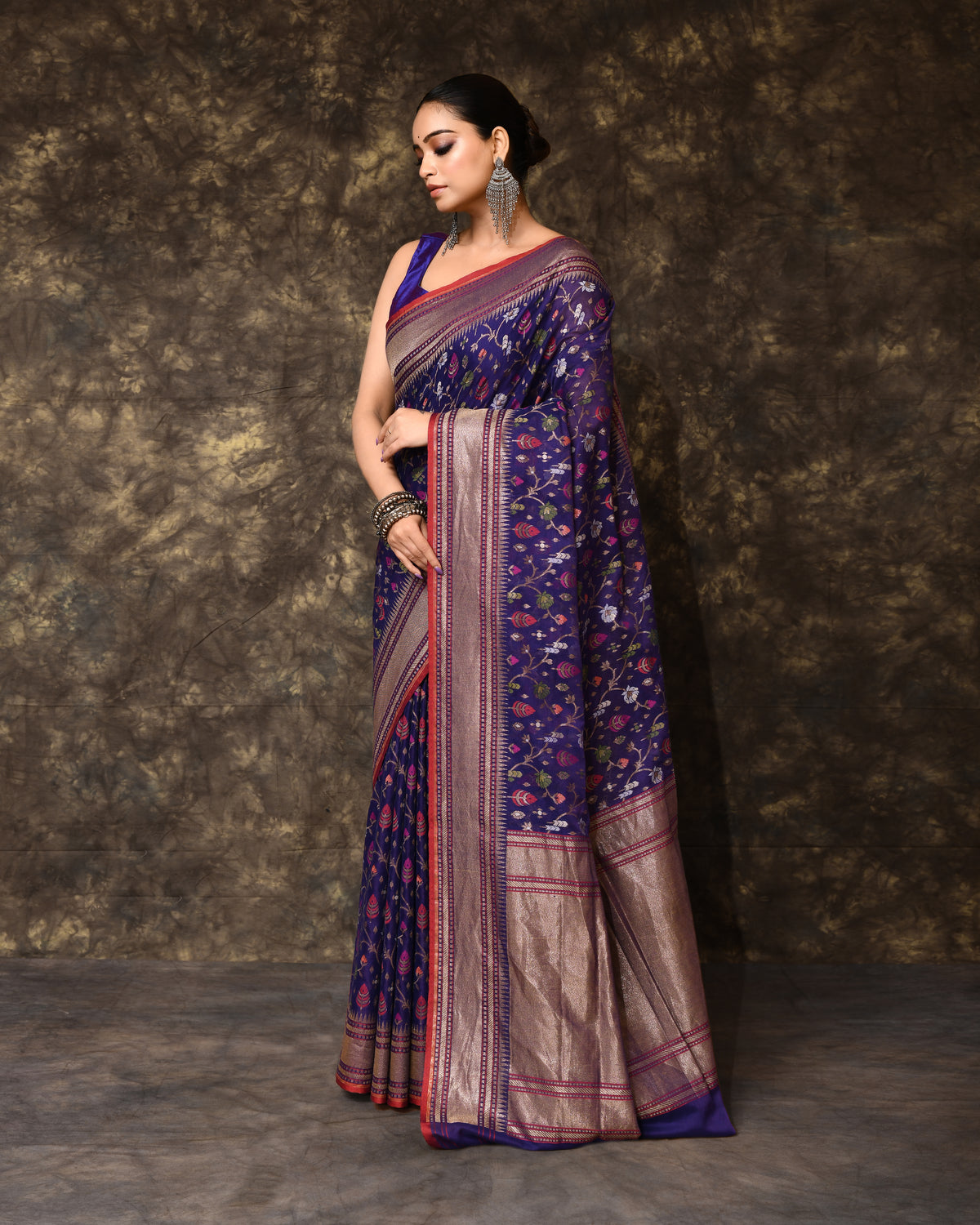 Mul Jamdani Handwoven Saree
