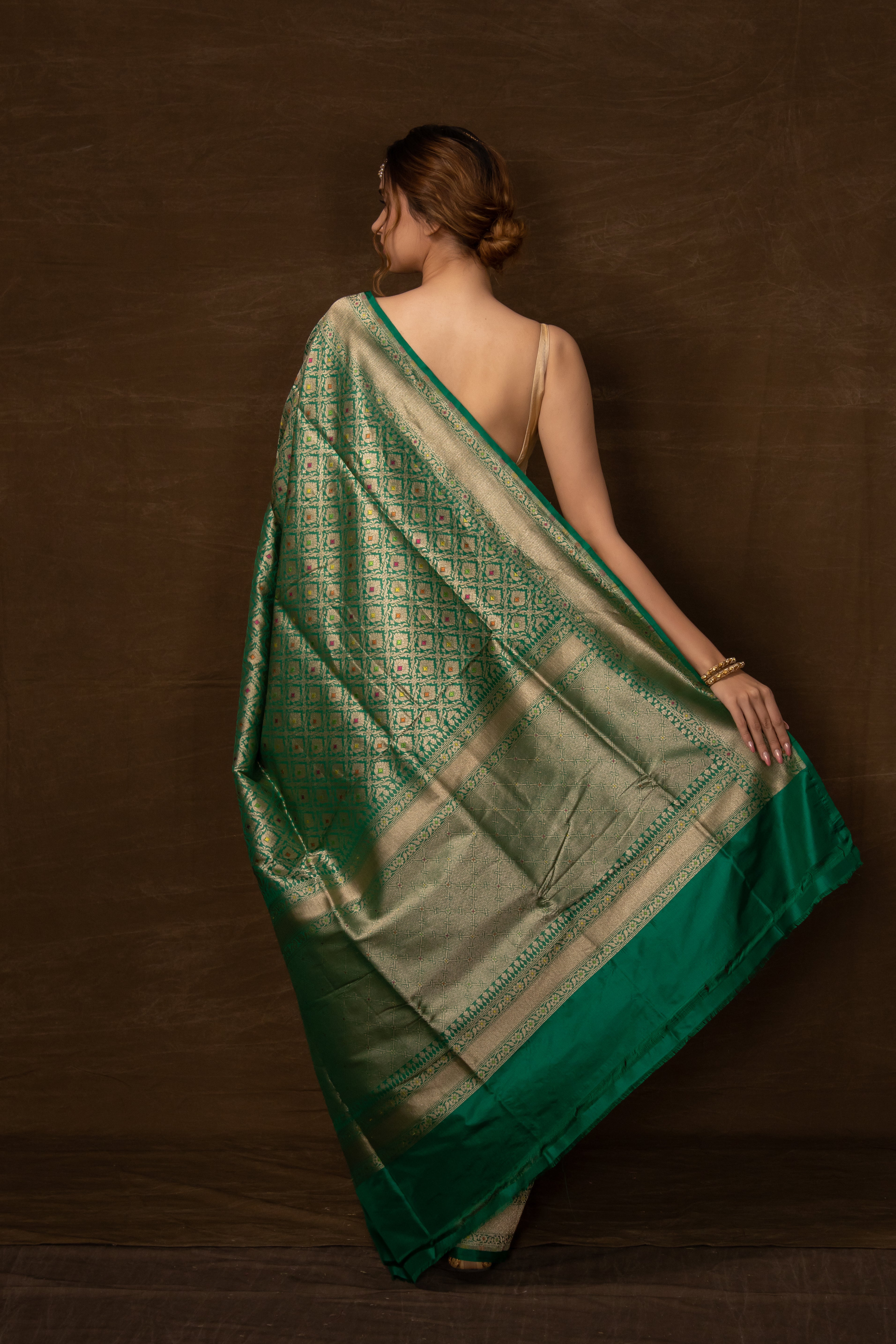 Banarasi Meenakari Jaal Green Silk Saree