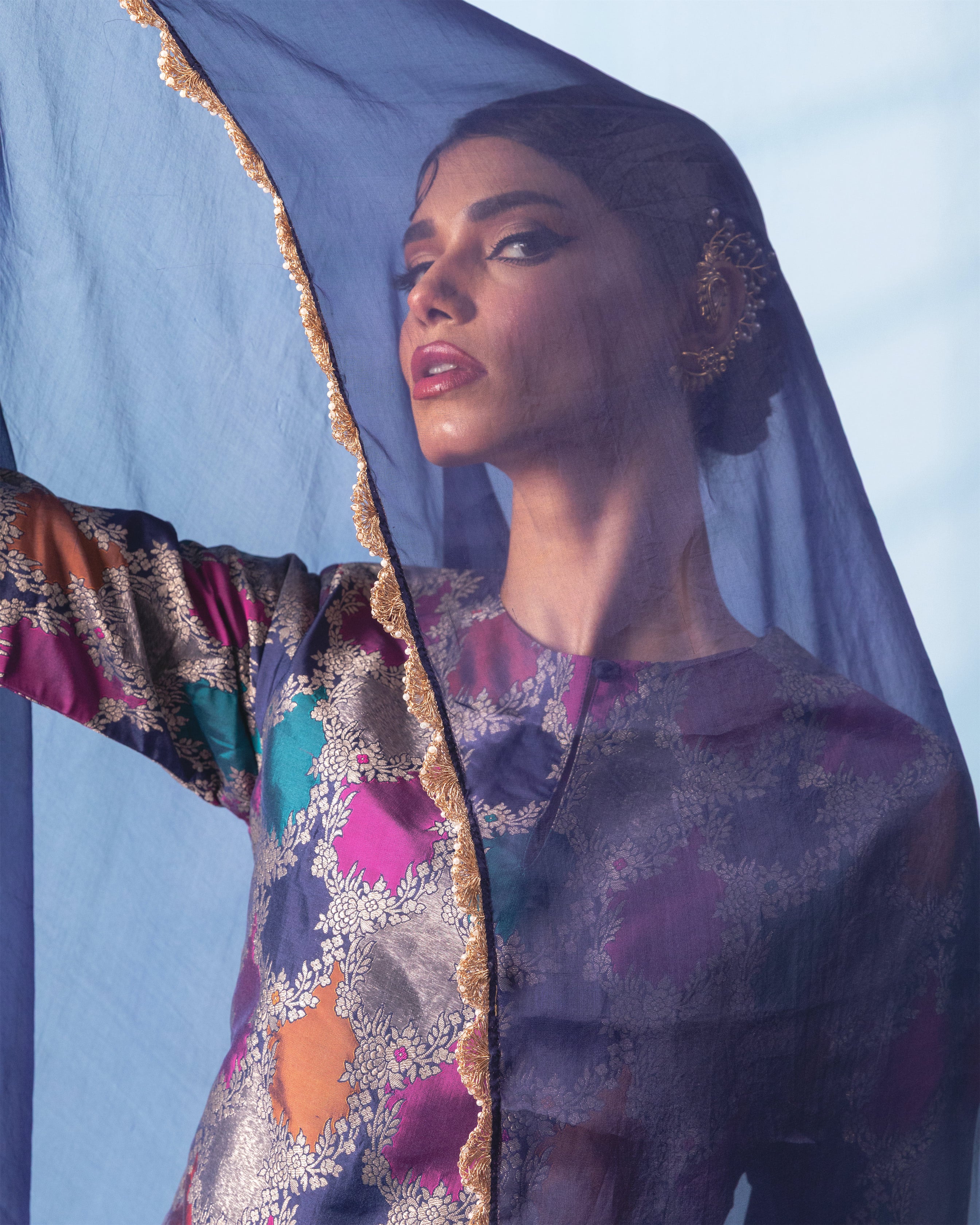 Rangkaat Garara Set with Organza Dupatta