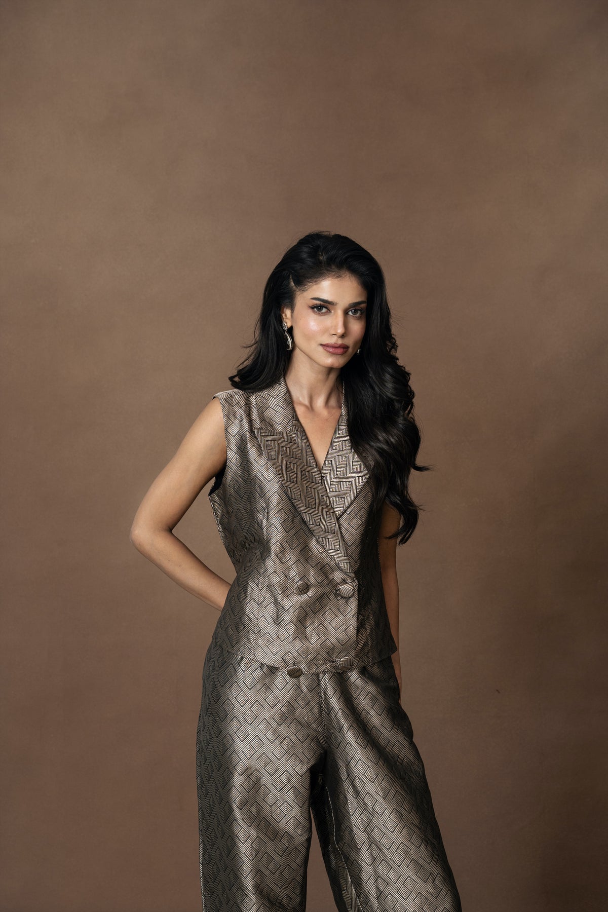 Brocade Silver Waistcoat with Barrel Pant