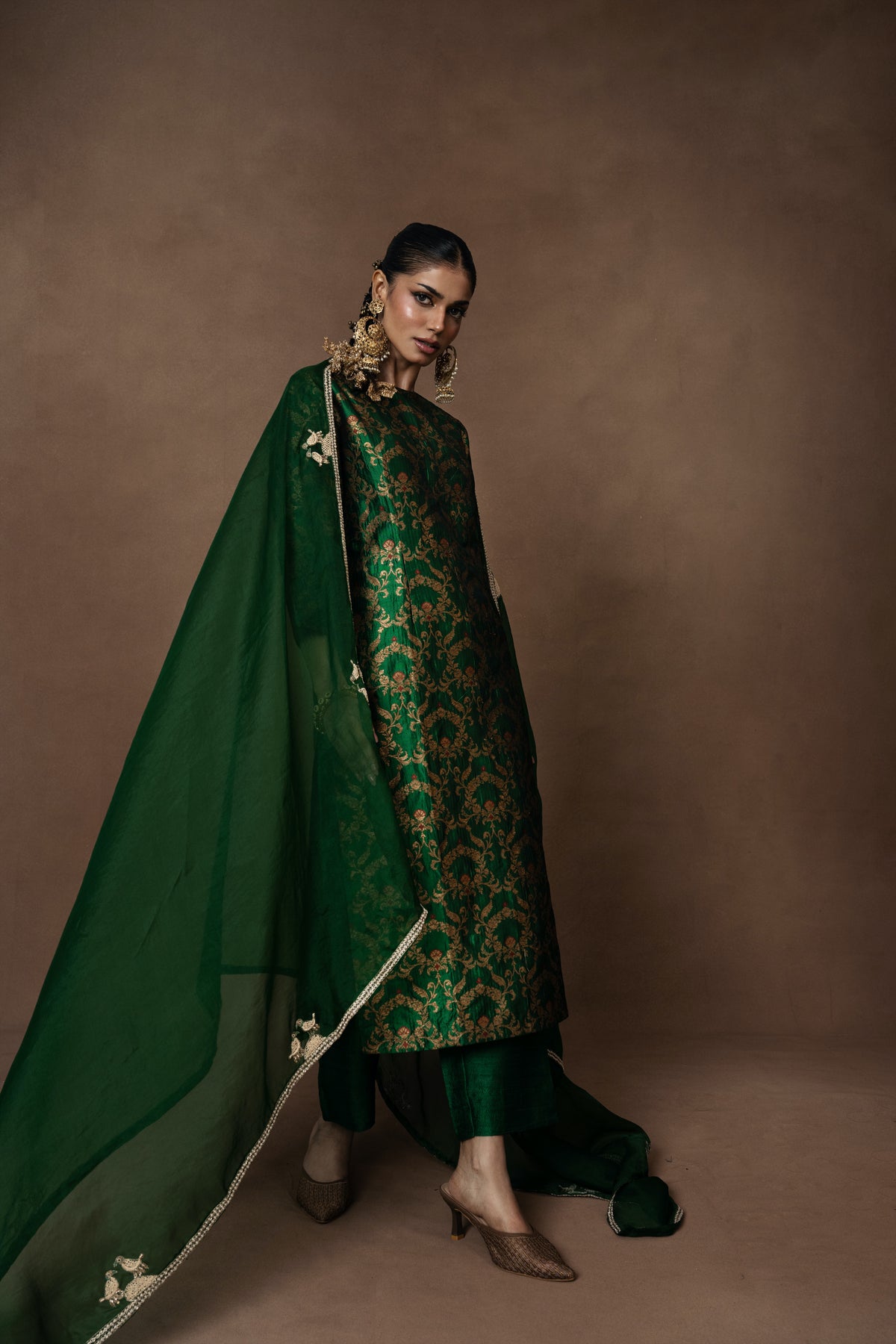Green Banarsi Jaal Silk Kurta with Embroidered Duppatta