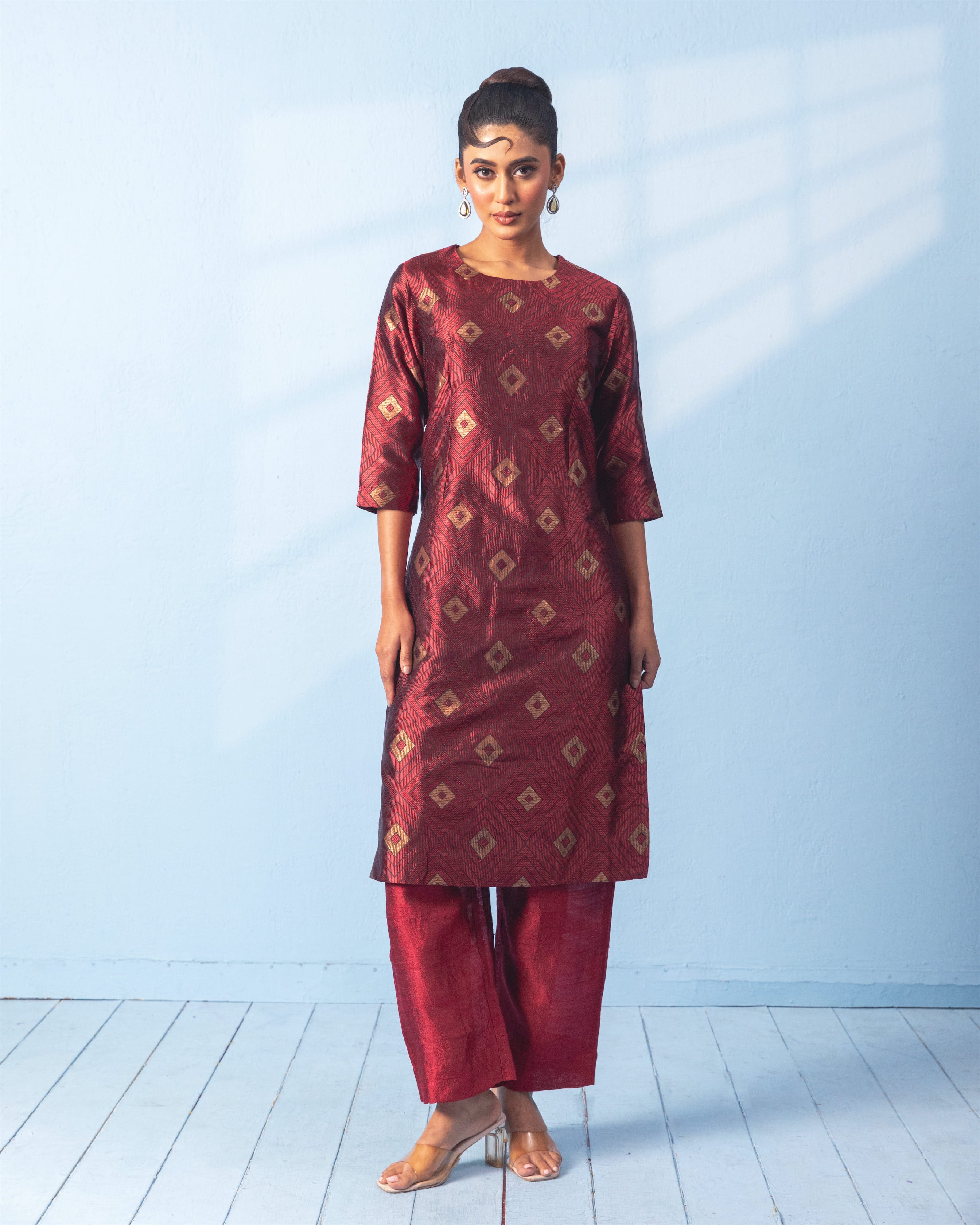 Maroon Tanchoi Kurta with Raw Silk Pant Set