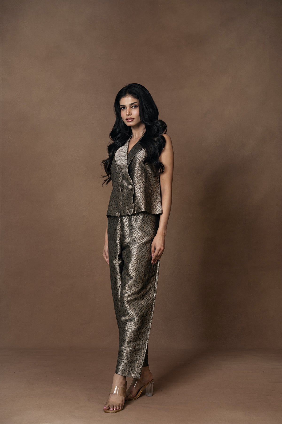 Brocade Silver Waistcoat with Barrel Pant